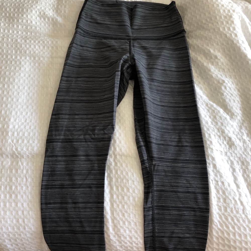 Lululemon wunder under